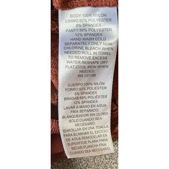 Danielle Bernstein Lace Bodysuit Size Small - Picture 7 of 7